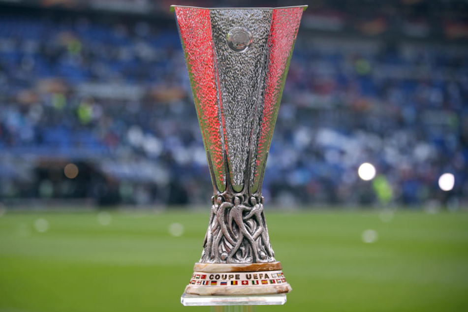 Das Objekt der Begierde: Am 29. Mai 2019 wird dieser Pokal dem Sieger der Europa League in Baku überreicht.