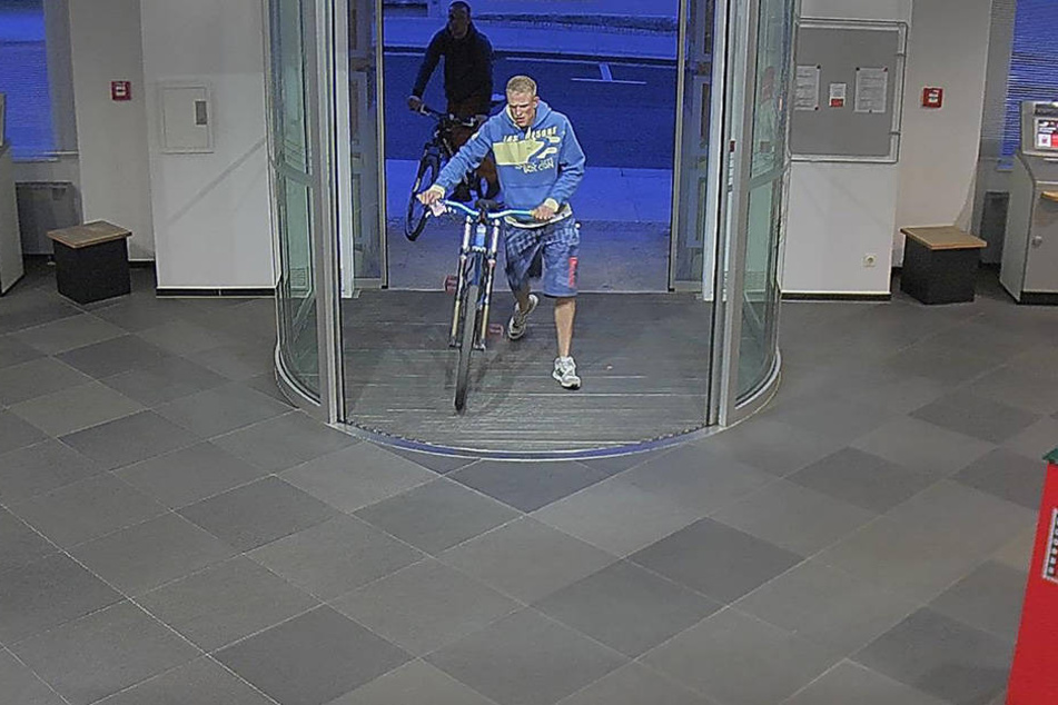 Diese beiden Männer haben im Juni 2016 mehrere Einbrüche in Zittau begangen.