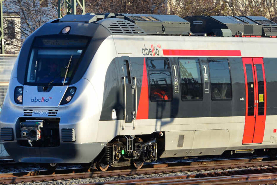 Auf der Strecke Weimar-Naumburg-Halle fahren am Wochenende Ersatzbusse.