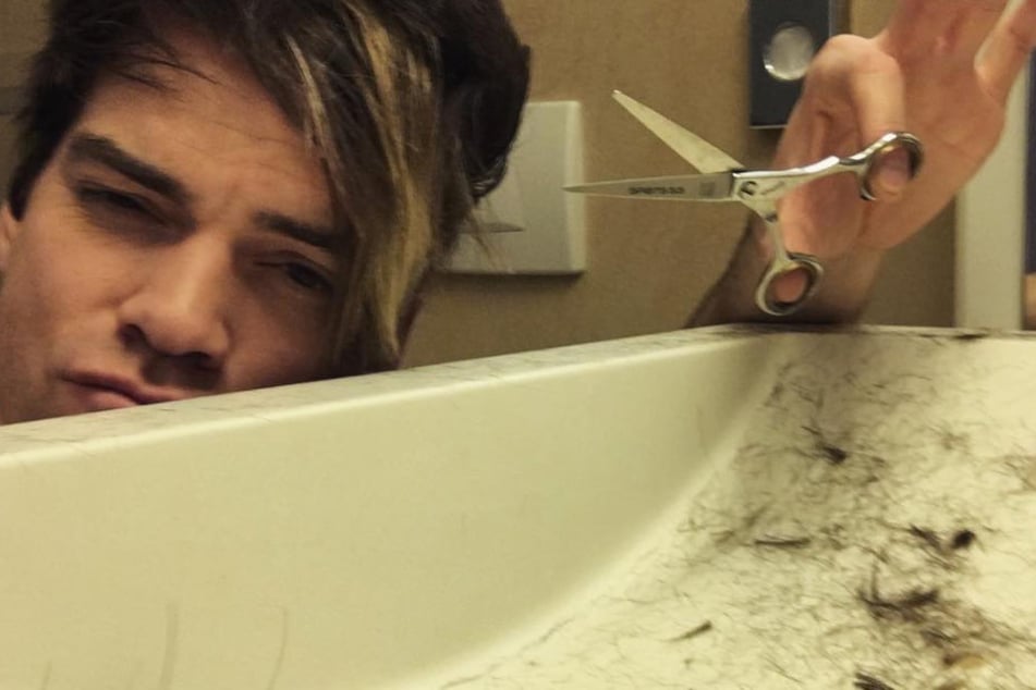 Wer braucht schon einen Friseur? Selbst ist der Mann!