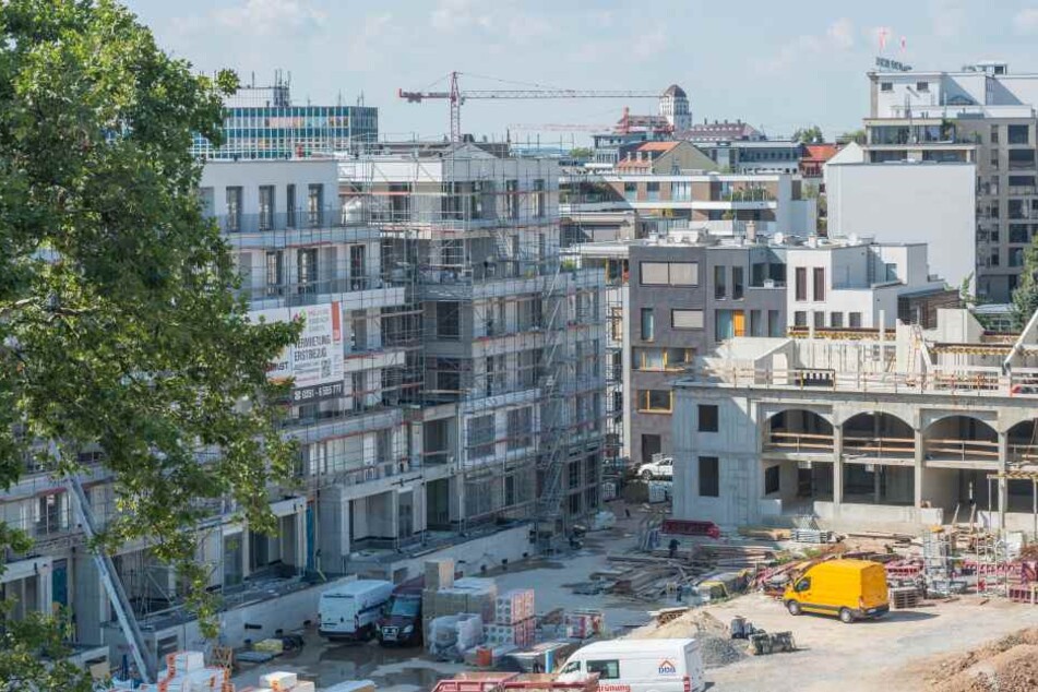 In Dresden wird momentan fleißig gebaut, wie hier am Herzogin-Garten.