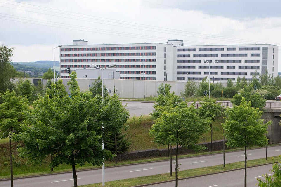 Die Situation im Frauenknast in Chemnitz sorgt immer wieder für Zündstoff. Kommende Woche befasst sich der Landtag mit der Empfehlung des Petitionsausschusses.