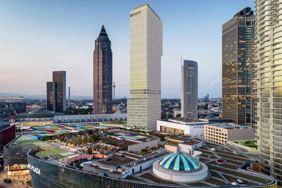 Der Wolkenkratzer entsteht gleich hinter der Skyline Plaza. (Simulation)