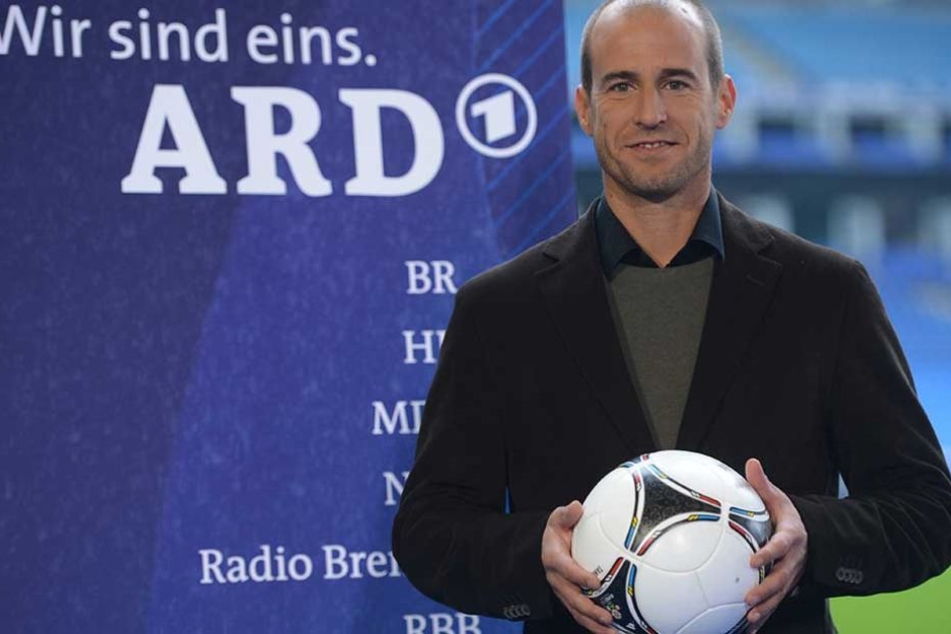 Im August wurde der Vertrag mit Mehmet Scholl als Fußballexperte der ARD aufgelöst.