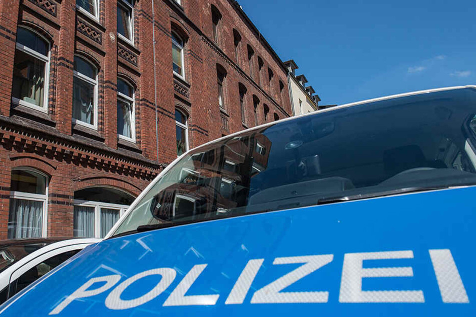 Die Polizei konnte einen der Räuber festnehmen. Dabei handelt es sich um einen Intensivtäter. (Symbolbild)