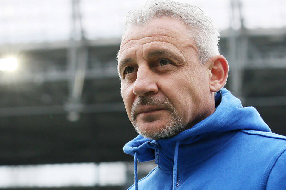 Pavel Dotchev ärgert sich über das ständig gleiche Muster der Auer Gegentore.