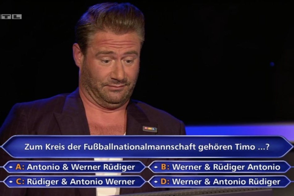 Bei dieser Frage hatte Sänger Sasha "eine kleine Hirnsperre". Das Publikum wurde zu Rate gezogen und verhalf dem 46-Jährigen zu 16.000 Euro.