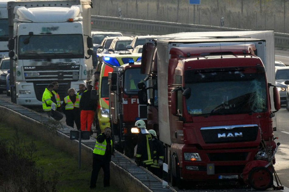 Durch den Unfall bildete sich ein kilometerlanger Stau.