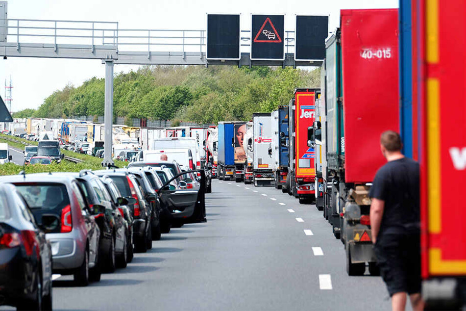 Wer kennt sie nicht: Ewig lange Staus wie hier auf der A 2.