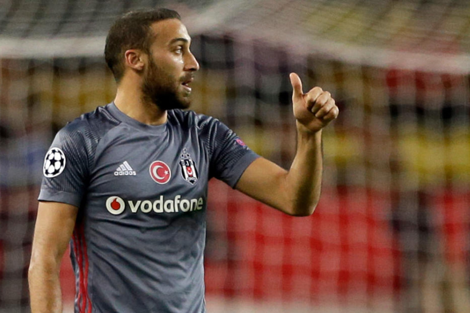 Der VfB soll an Cenk Tosun von Besiktas Istanbul interessiert sein.
