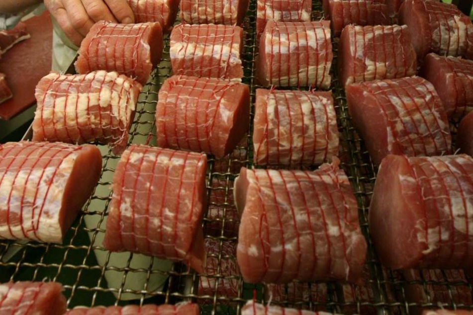 Für Verbraucher soll das Fleisch-Siegel mit den vier Stufen eine bessere Einordnung bieten. (Symbolbild)