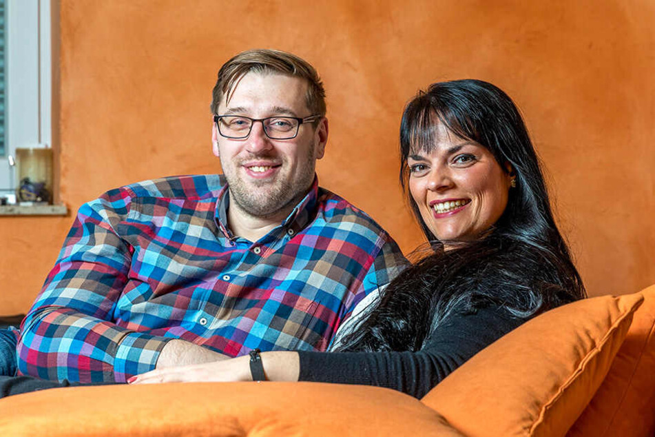 Rico und Romy (29) haben bei einer Blind-Date-Hochzeit im Fernsehen geheiratet.