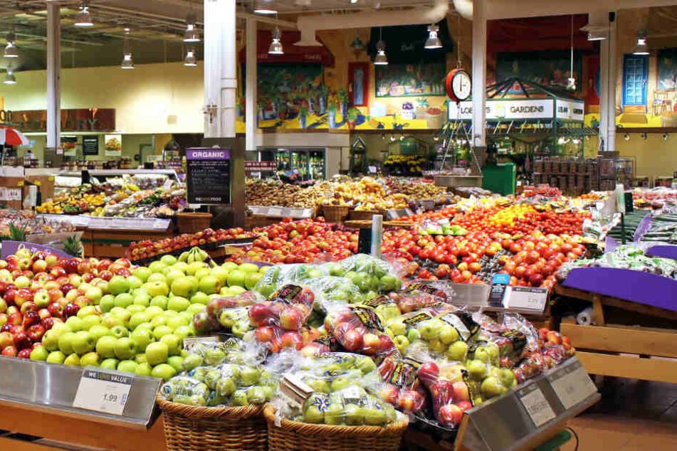 Die Supermarktkassiererin attackierte der Mann. (Symbolbild)