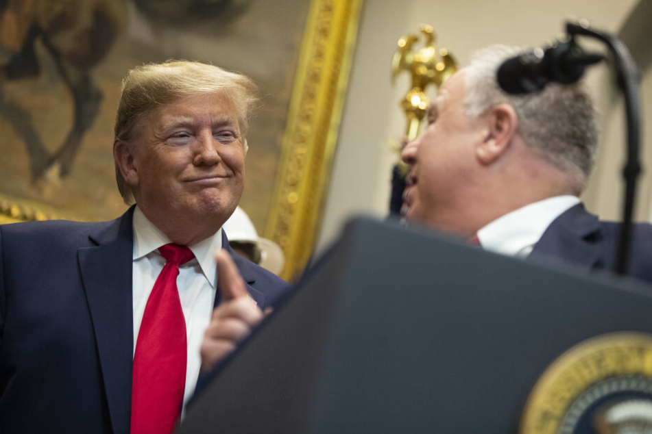 Donald Trum (73) twitterte auf persisch und stellte sich damit hinter die Demonstranten im Iran. (Archivbild)