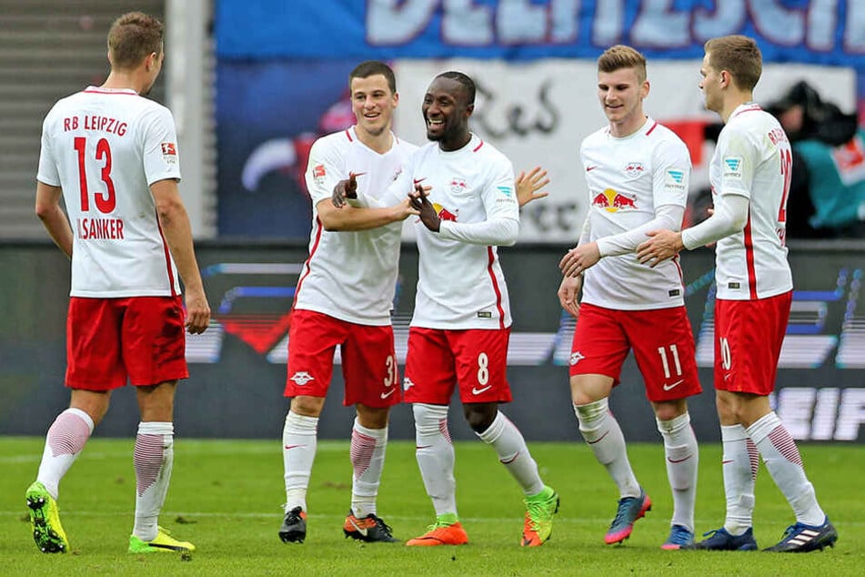 Blitz-Aufstieg: Nach der Bundesliga träumen die Roten Bullen von der Champions League.