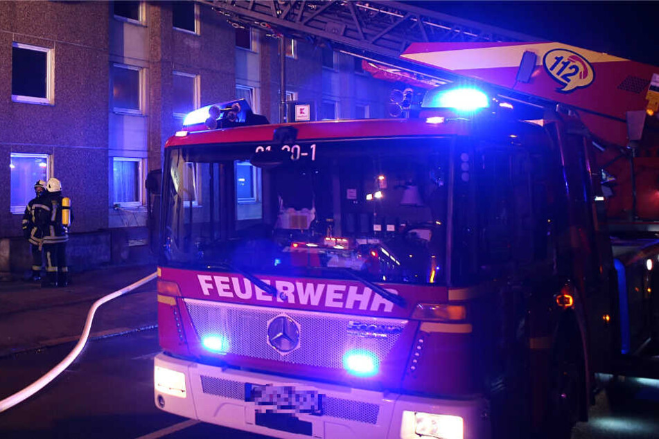 Ein Großaufgebot der Feuerwehr war im Einsatz (Symbolbild).