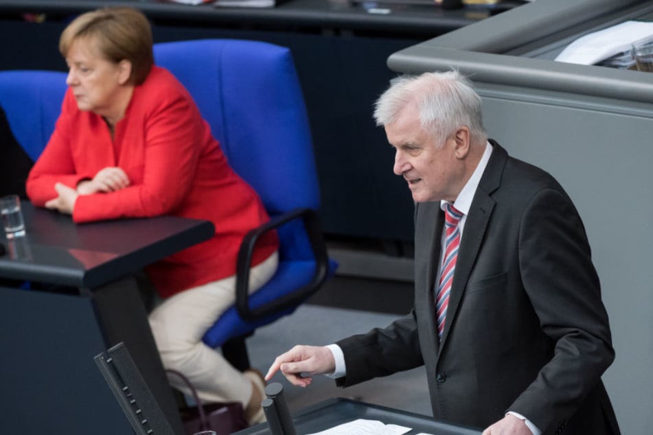 Horst Seehofer verteidigte die Neuregelung.