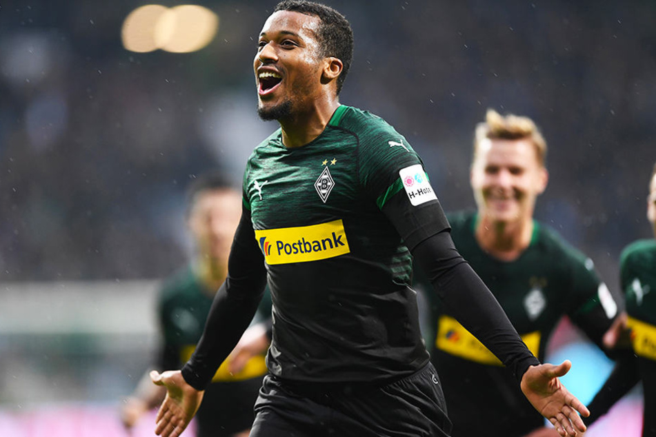 Kommt aus dem Jubeln gar nicht mehr heraus: Gladbachs Sturmstar Alassane Plea.