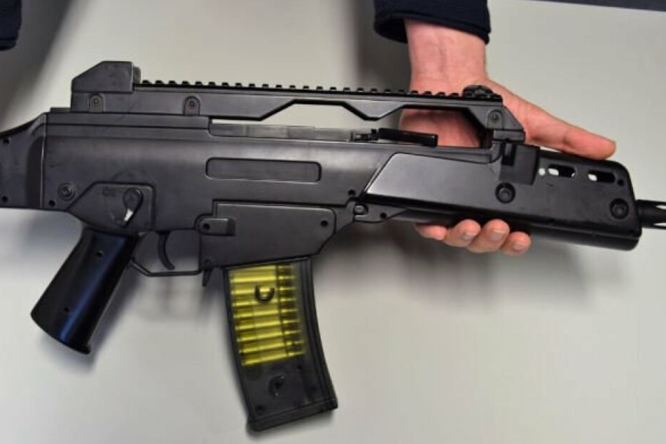 Softair-Waffen ähneln echten Waffen.