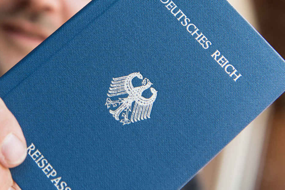 Eigentlich wollten die Beamten nur Bußgelder eintreiben. (Symbolbild)