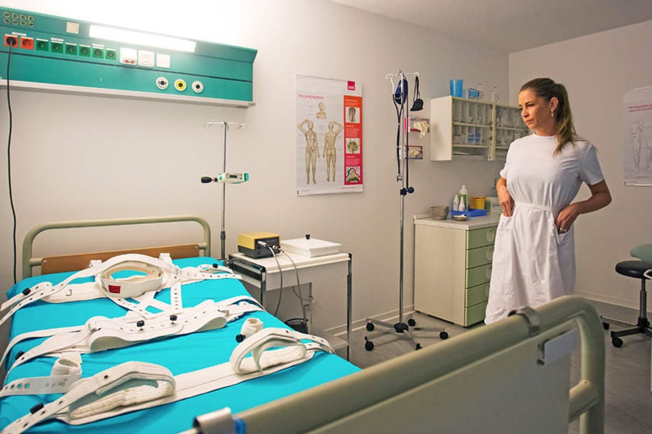 Entfesselte Lust: Bei Schwester Shiva kommen Patienten gern zum (Höhe-)Punkt.
