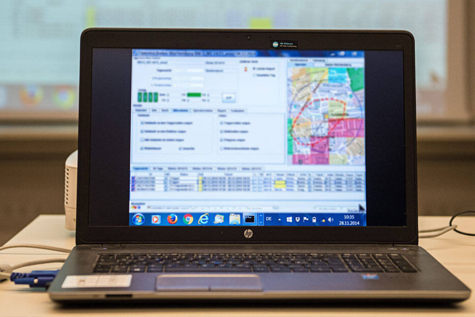Der Laptop flog aus einem Golf heraus. (Symbolbild)