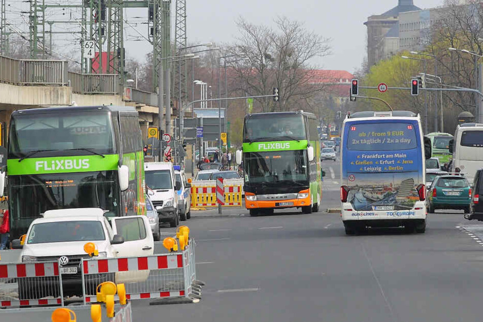 Noch immer ist die Bayrische Straße Dresdens Interims-Fernbusbahnhof. Das könnte sich ab 2020 ändern.