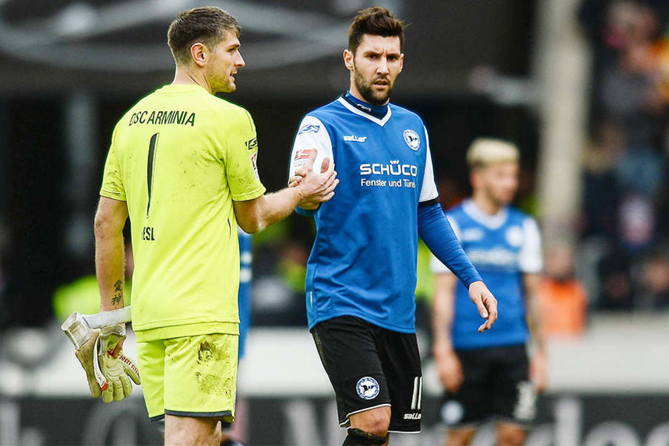Verteidiger Stephan Salger (27) und Keeper Wolfgang Hesl (31) spielen endlich wieder unter Flutlicht.