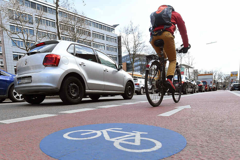 Die Fahrradautobahnen könnten dann ganz ungeachtet von Ampeln und Kreuzungsverkehr zur Arbeit oder zur Uni pendeln.