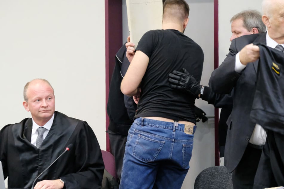 Am Freitag wurde Sebastian F. (21) zu einer lebenslangen Freiheitsstrafe verurteilt.