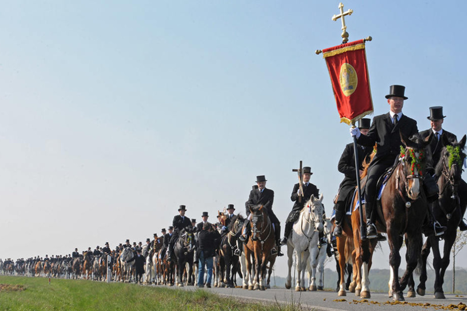 So sind sie in weiten Teilen Deutschlands bekannt: Die Sorben als Osterreiter.