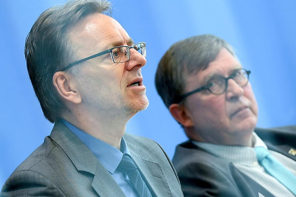 Holger Münch (li.), Präsident des Bundeskriminalamtes (BKA) und Rainer Becker, Vorstandsvorsitzender der Deutschen Kinderhilfe e.V. stellten die Statistik vor.