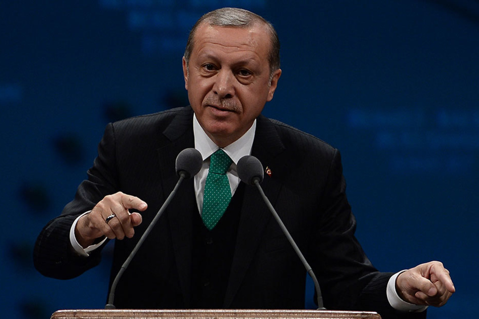 Wegen des türkischen Diktator Erdogans könnten künftig weniger Kunden bei einem Gemüsehändler einkaufen.