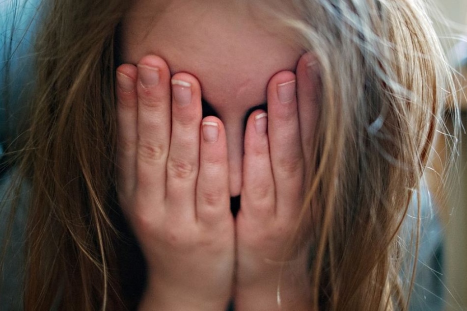 Nur zufällig entdeckte die Polizei die 22-Jährige, die Schreckliches erlebt haben muss.