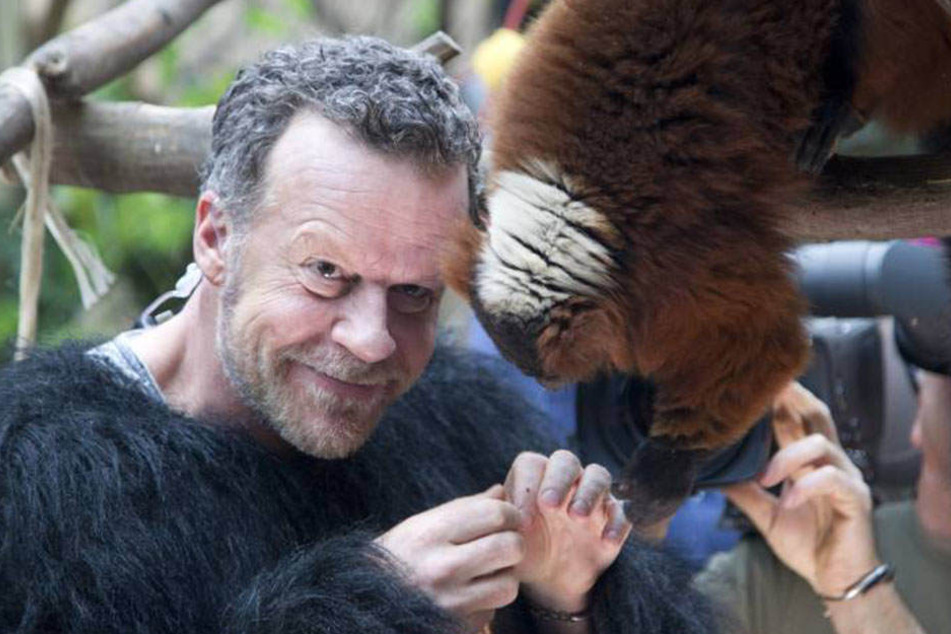 Jenke geht immer wieder an seine Grenzen: 2015 lebte er eine Woche lang im Zoo.