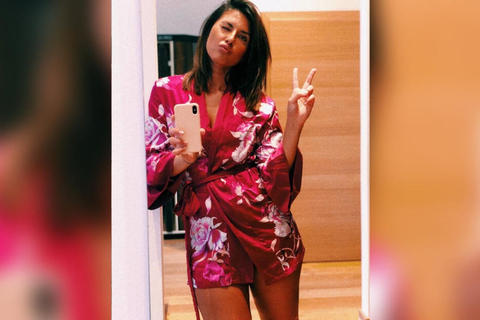 So sexy zeigt sich Jana Azizi auf ihrem Instagram-Account.