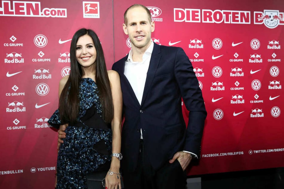 RB Leipzigs Stammtorhüter Péter Gulácsi (29) und seine Frau Diana sind am Sonntag erstmals Eltern geworden.