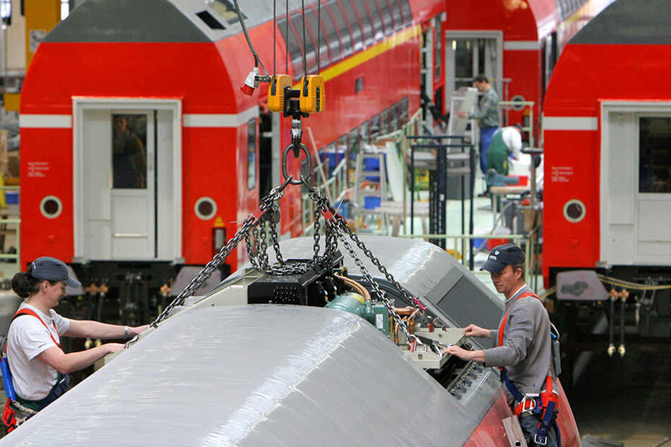 Obwohl etwa 800 Jobs wegfallen, sind die Bombardier-Standorte in Sachsen
gesichert.