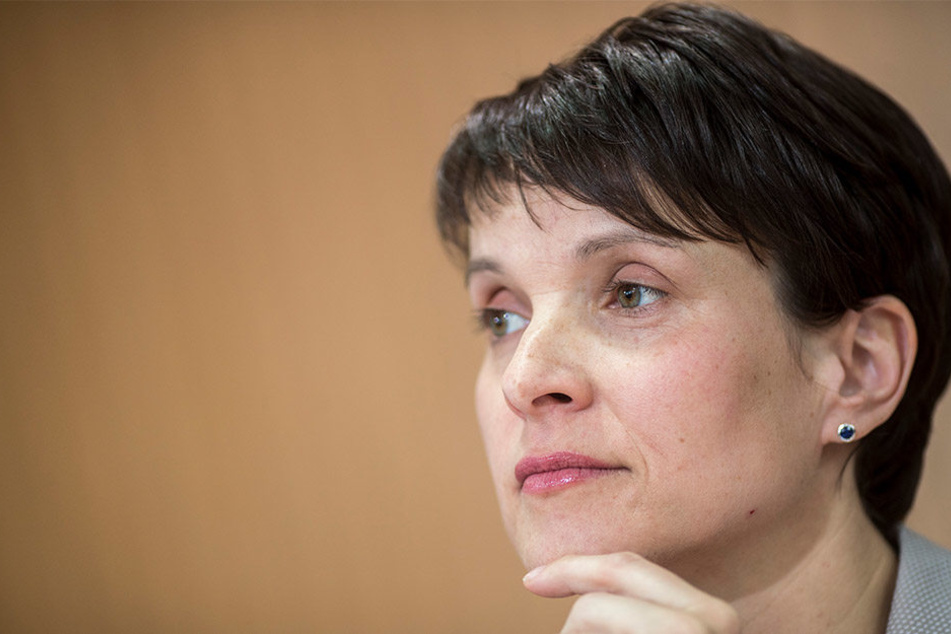 Frauke Petry wollte sich zu einem möglichen Rücktritt nicht äußern.