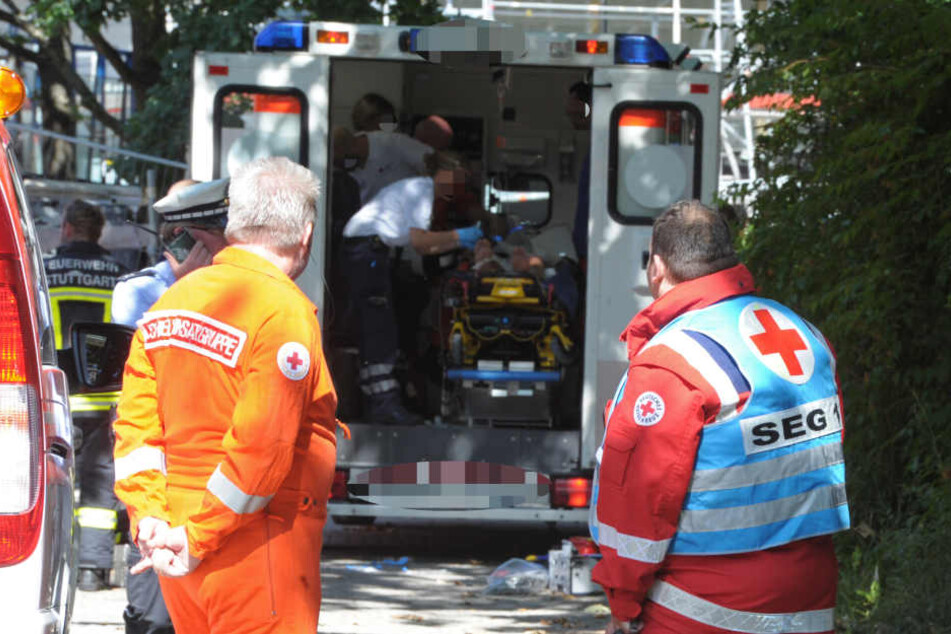 Der Bauarbeiter verletzte sich durch den Sturz schwer. (Symbolbild)