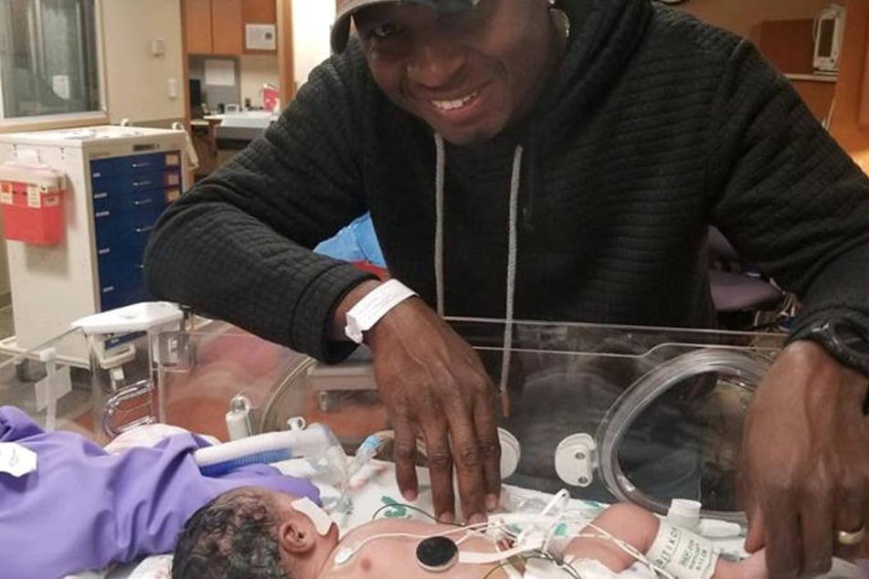 Frederick Connie mit seiner kleine Tochter Angelique Keyvonne Connie.