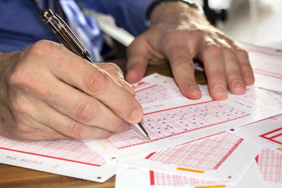 Woche
für Woche spielen Millionen Deutsche Lotto und hoffen auf einen
Millionengewinn.