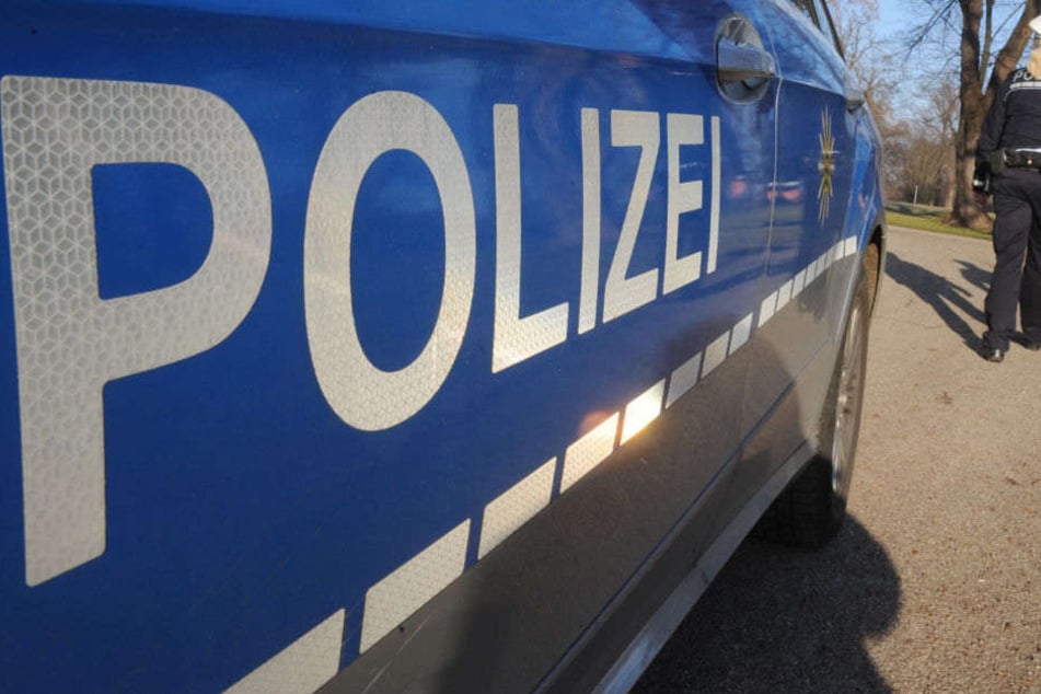 Die Ermittlungen der Polizei nach dem Überfall laufen. (Symbolbild)