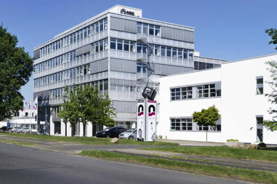 Die nass magnet GmbH in Hannover sucht neue Mitarbeiter.
