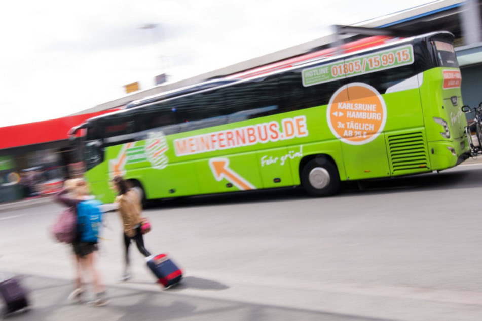 Die Flixbus-Flotte rollt künftig auch an die Mecklenburgische Seenplatte.