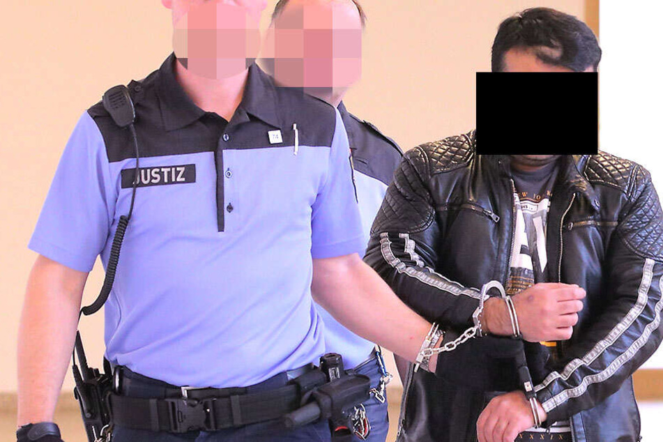 Ali M. (28) aus Pakistan kam in Handschellen ins Amtsgericht und verließ es so auch wieder.