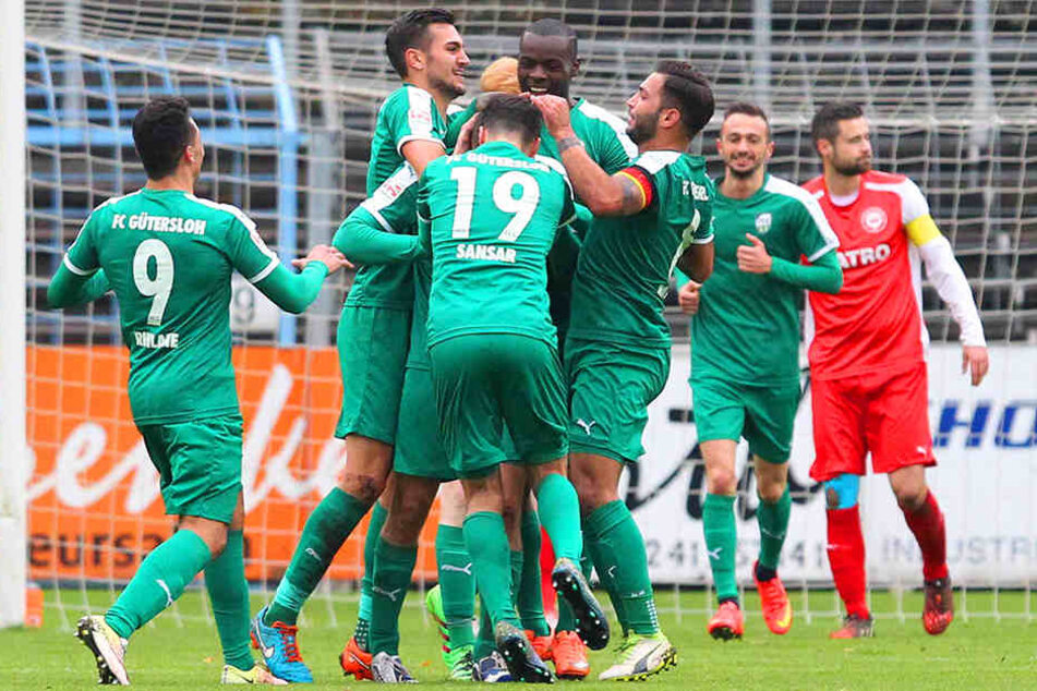 Die Rettung des FC Gütersloh ist zumindest vorerst geglückt.