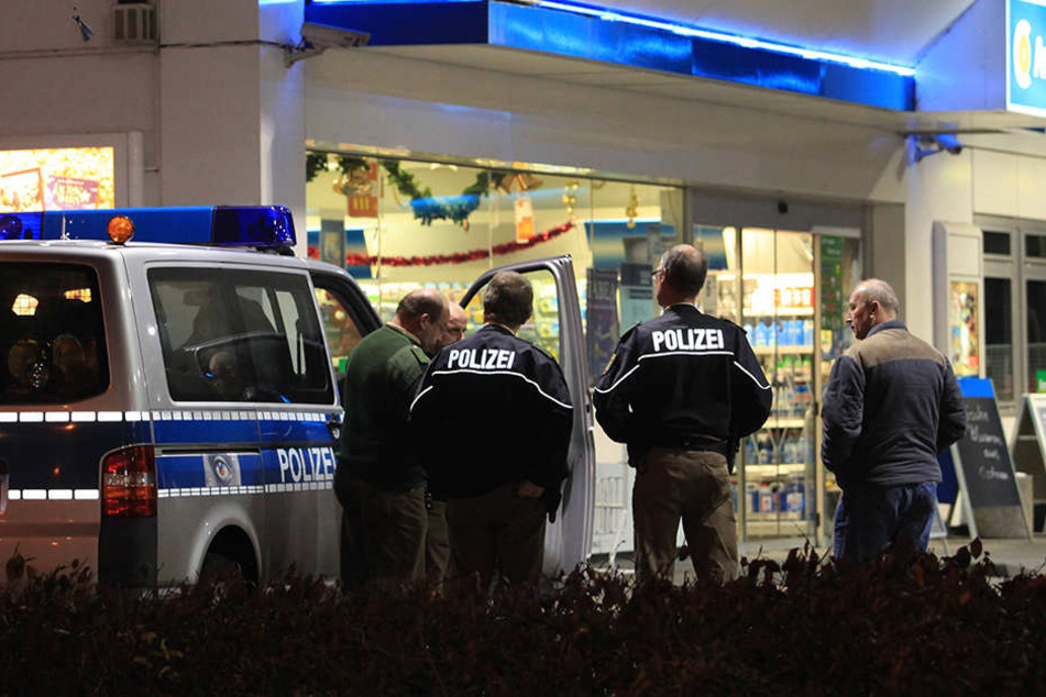 Ein 57-Jähriger konnte sich zur Wehr setzen. Mit einem Mülleimer!