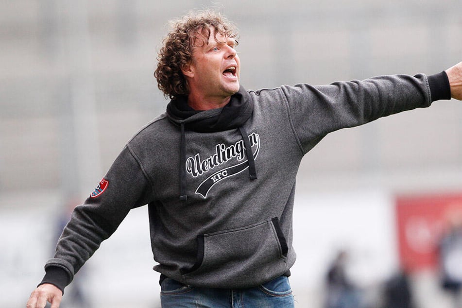 Stefan Krämer (51), an der Seitenlinie immer engagiert, ist nicht länger Trainer des KFC Uerdingen.