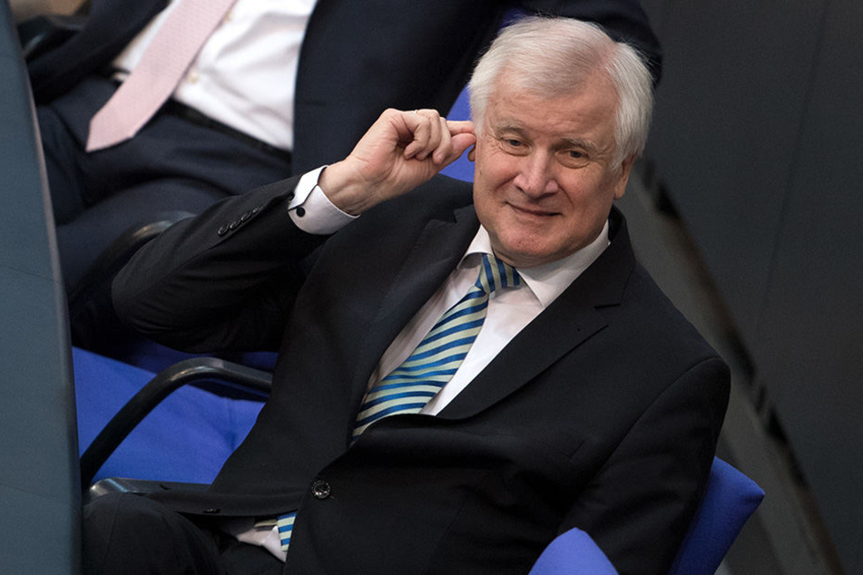 Kritiker behaupten, Horst Seehofers neue Heimatabteilung sei nur eine personell aufgeblasene Luftnummer.